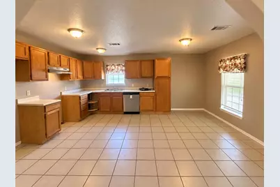 530 Richardson Street, Jacksboro, TX 76458 - Photo 7