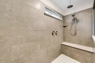 714 Creekwater Lane, Garland, TX 75043 - Photo 15