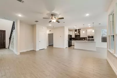 714 Creekwater Lane, Garland, TX 75043 - Photo 5