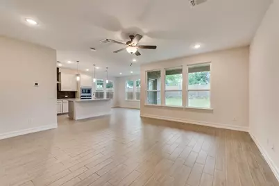 714 Creekwater Lane, Garland, TX 75043 - Photo 5