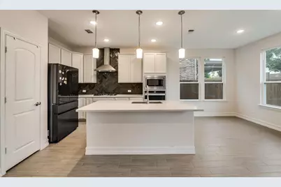 714 Creekwater Lane, Garland, TX 75043 - Photo 7