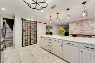 1032 Pebble Beach Dr, Mansfield, TX 76063 - Photo 9