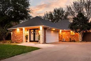 1032 Pebble Beach Dr, Mansfield, TX 76063 - Photo 3