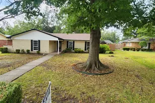 2821 Windy Dr, Commerce, TX 75428 - Photo 5