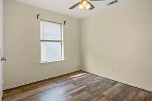 502 S Main St, Aubrey, TX 76227 - Photo 13