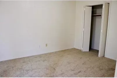 302 Shady Valley Drive, Mansfield, TX 76063 - Photo 5