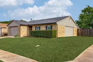6900 Sandstone Ct, Fort Worth, TX 76120 - Photo 3