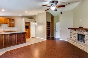 6900 Sandstone Ct, Fort Worth, TX 76120 - Photo 5