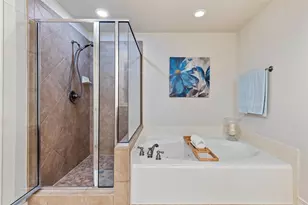 4304 Holland Ave, Dallas, TX 75219 - Photo 37