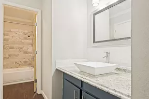 1122 N Center Street N, Arlington, TX 76011 - Photo 25
