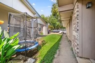 1122 N Center Street N, Arlington, TX 76011 - Photo 31