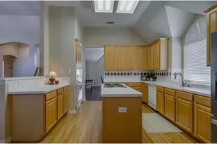 10310 Mallory Dr, Frisco, TX 75035 - Photo 11