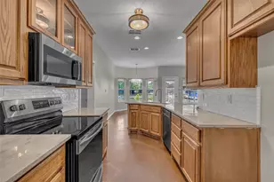 3408 Mariana Ct, Granbury, TX 76048 - Photo 9
