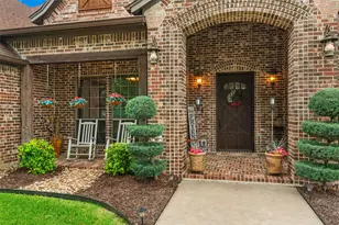 1561 St Andrews Dr, Red Oak, TX 75154 - Photo 5
