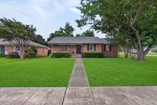 105 S Weatherred Dr, Richardson, TX 75080 - Photo 39