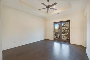 2945 Dyer St, University Park, TX 75205 - Photo 23