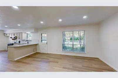 2530 Robin Lane, Garland, TX 75041 - Photo 11