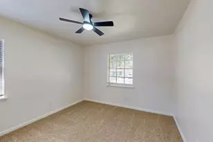 2530 Robin Ln, Garland, TX 75041 - Photo 23