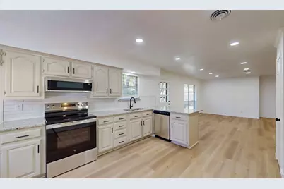 2530 Robin Lane, Garland, TX 75041 - Photo 17