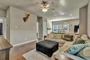 609 N Cummings Dr, Alvarado, TX 76009 - Photo 5