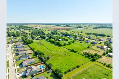 305 Swaha Drive, Tioga, TX 76271 - Photo 13