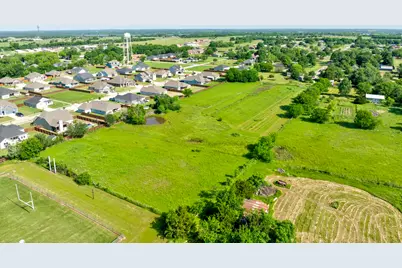 305 Swaha Drive, Tioga, TX 76271 - Photo 7