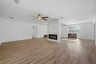 720 Blanton Dr, Sherman, TX 75092 - Photo 7