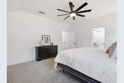 6600 Silver Oak Lane, Fort Worth, TX 76135 - Photo 17