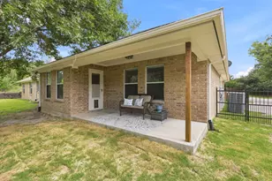 6600 Silver Oak Ln, Fort Worth, TX 76135 - Photo 29