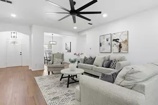 6600 Silver Oak Ln, Fort Worth, TX 76135 - Photo 3