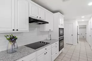 6600 Silver Oak Ln, Fort Worth, TX 76135 - Photo 7