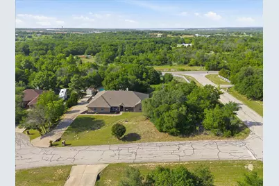 6600 Silver Oak Lane, Fort Worth, TX 76135 - Photo 31