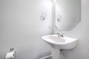 1127 Valley Vista Dr, Irving, TX 75063 - Photo 23