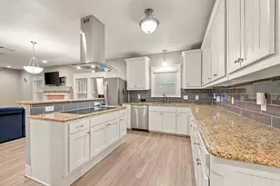 800 N Clements St, Gainesville, TX 76240 - Photo 11