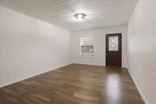 100 E Cunningham St, Bonham, TX 75418 - Photo 21