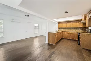 625 Kingston Dr, Grand Prairie, TX 75051 - Photo 7