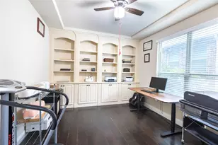 2404 Fountain Dr, Irving, TX 75063 - Photo 33