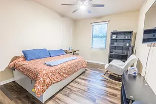 2404 Fountain Dr, Irving, TX 75063 - Photo 23