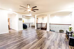 2404 Fountain Dr, Irving, TX 75063 - Photo 21