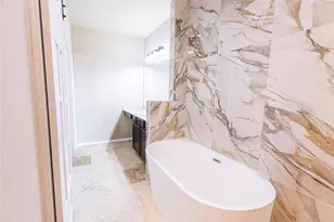 2404 Fountain Dr, Irving, TX 75063 - Photo 29