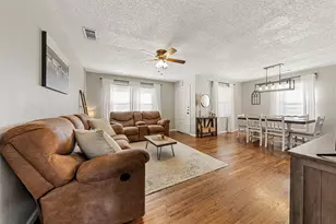 216 Ave I, Lacy Lakeview, TX 76705 - Photo 3