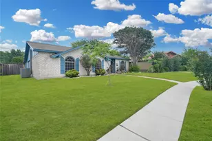 5161 Bartlett Dr, The Colony, TX 75056 - Photo 3