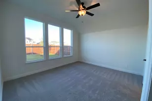 4445 Sweet Clover Ln, Fort Worth, TX 76036 - Photo 7