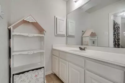 10327 Offshore Drive, Irving, TX 75063 - Photo 29