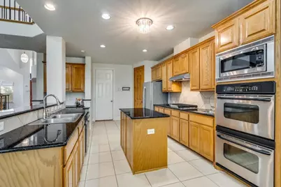 10327 Offshore Drive, Irving, TX 75063 - Photo 11