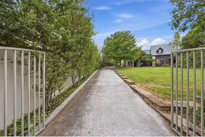 8304 Samora Court, Fort Worth, TX 76135 - Photo 3