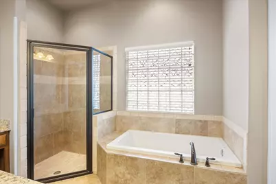 1207 Mallard Way, Granbury, TX 76048 - Photo 17