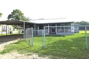 450 Valley Ln, Weatherford, TX 76085 - Photo 11