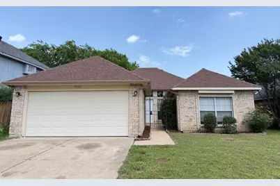 5305 Manhassett Drive, Arlington, TX 76018 - Photo 1