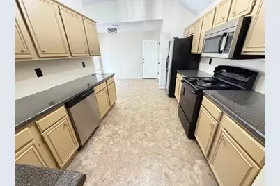 5305 Manhassett Drive, Arlington, TX 76018 - Photo 3